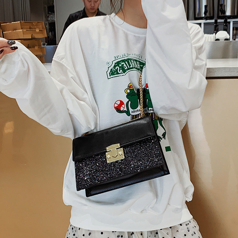 Chain shoulder messenger small square bag