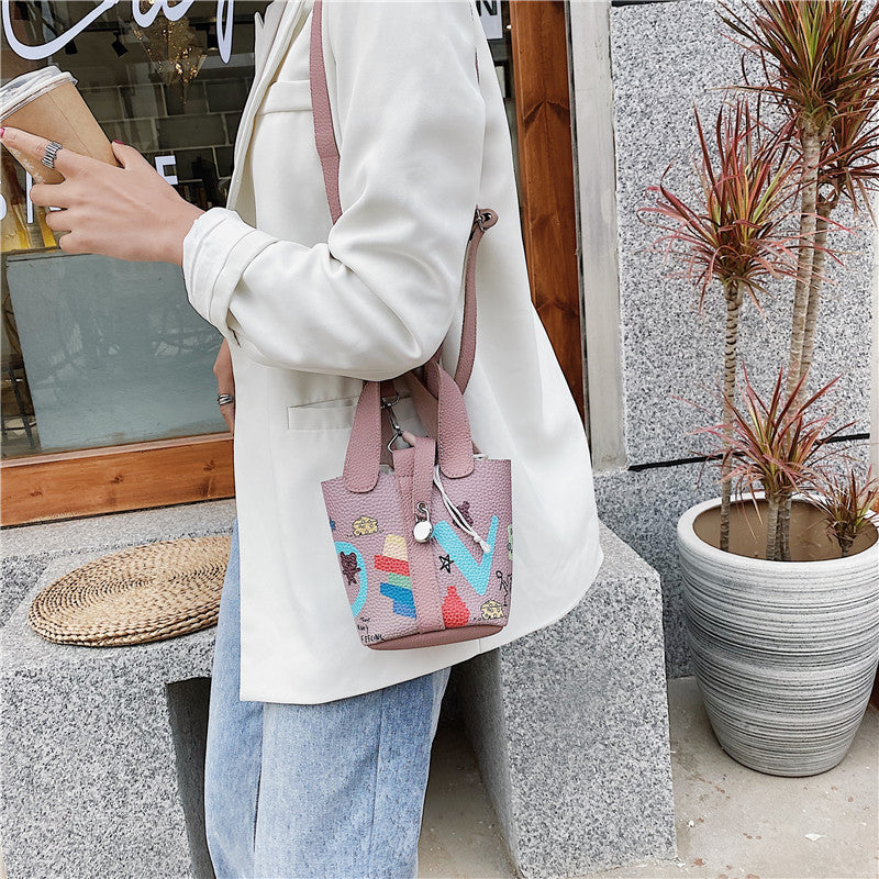Female cartoon doodle diagonal bag