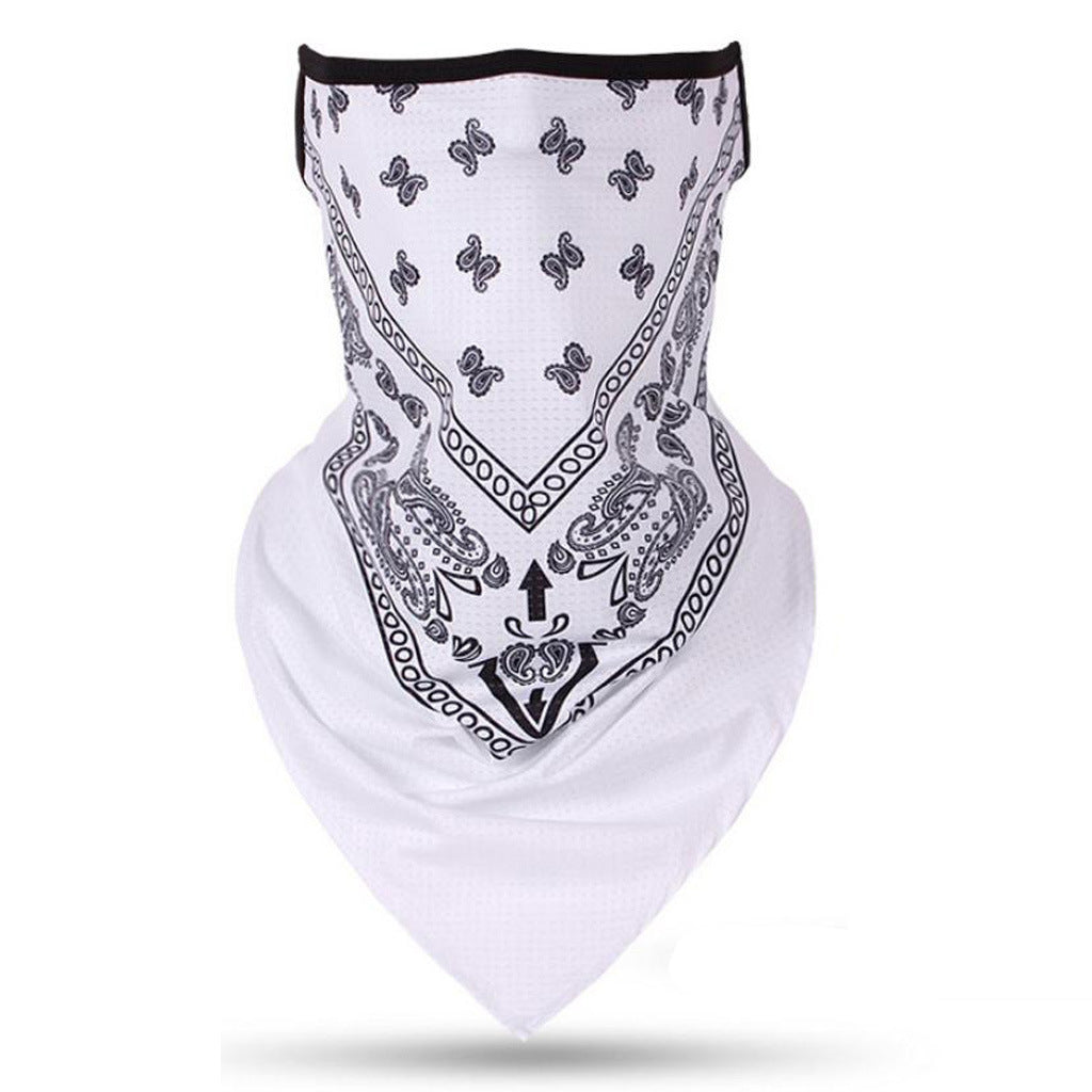 Windproof sunscreen triangle towel