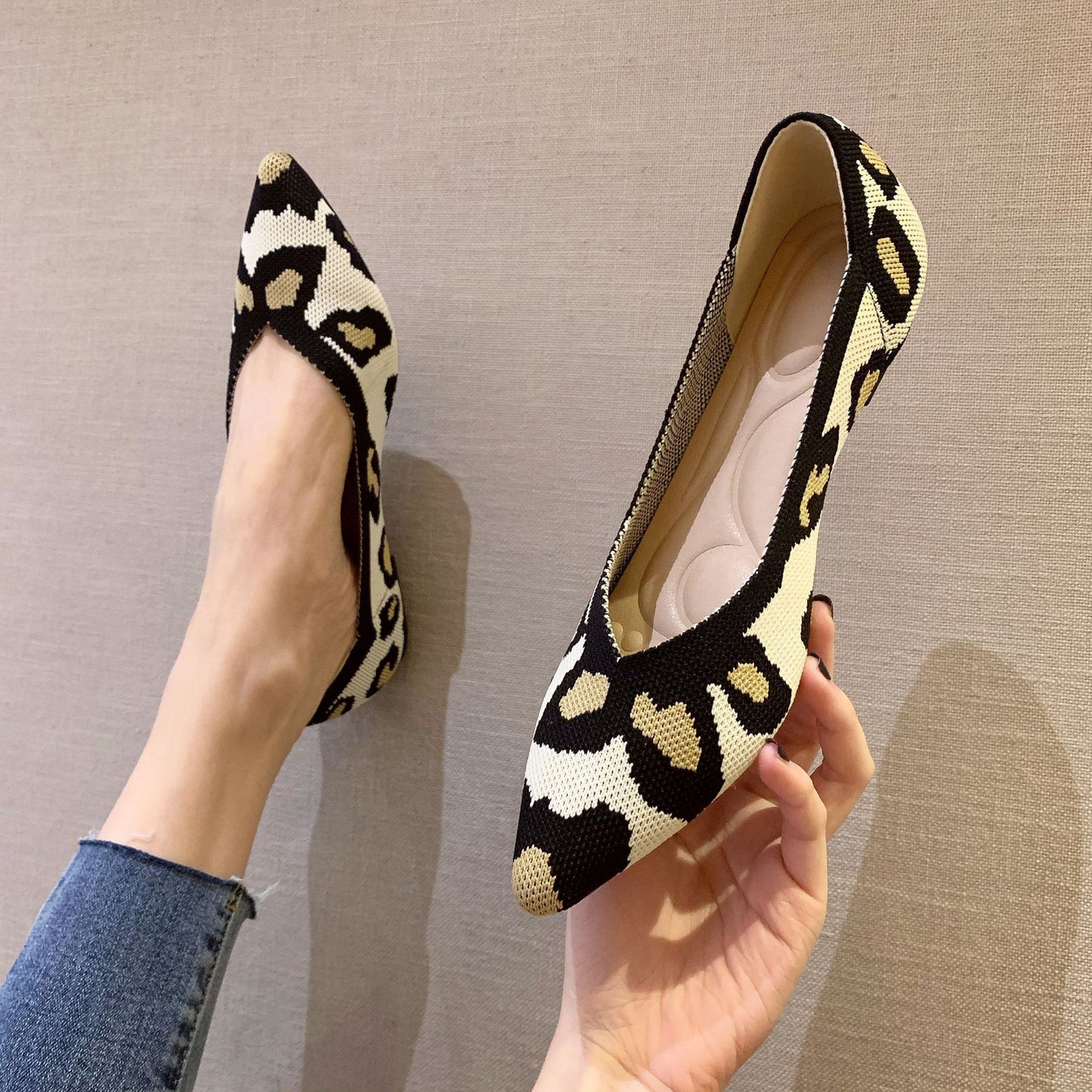 Shallow Mouth Flying Knit Shoes Pointed Toe Flat Knit Egg Roll Shoes