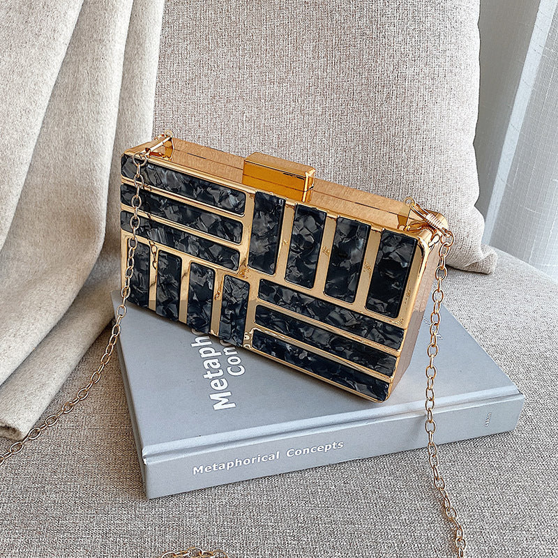 Women's shoulder bag