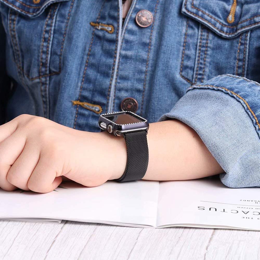 Loop magnetic watch strap