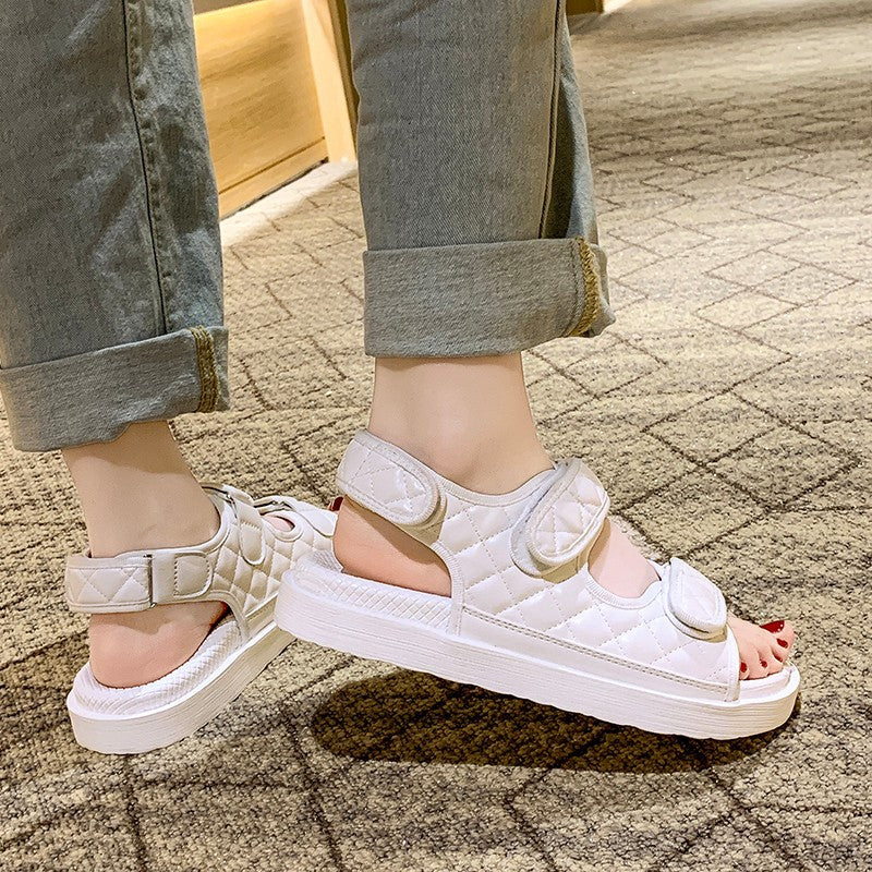 Women's sandals with small fragrance soft sole