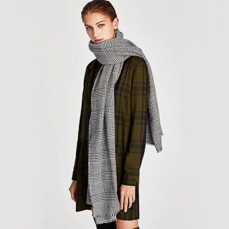 Black and white plaid cashmere scarf