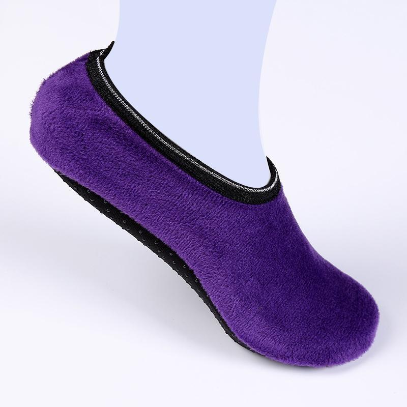 Dispensed thick bottom yoga socks