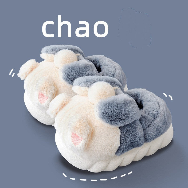 Women In Cotton Slippers With Wrapped Heels Are Cute In Winter