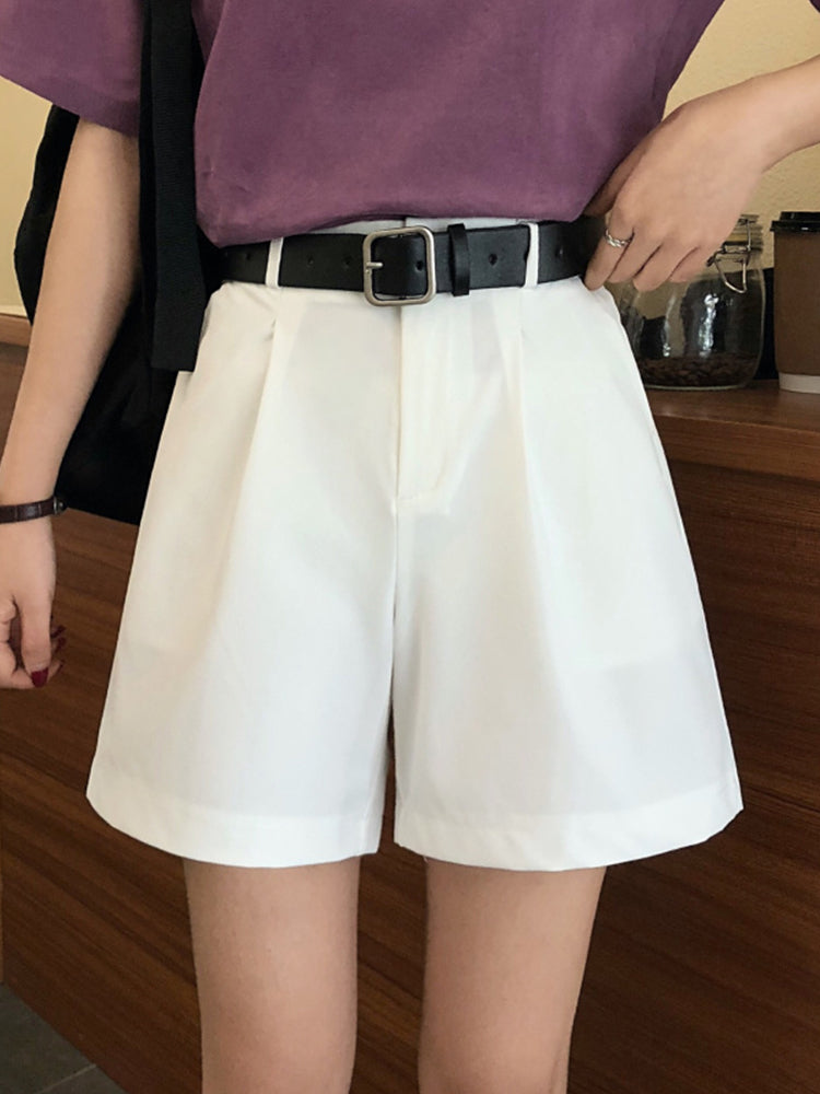 Loose black half pants