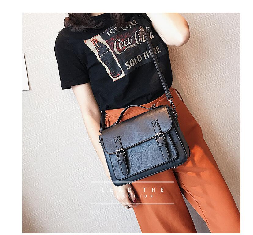 Women's Messenger Bag