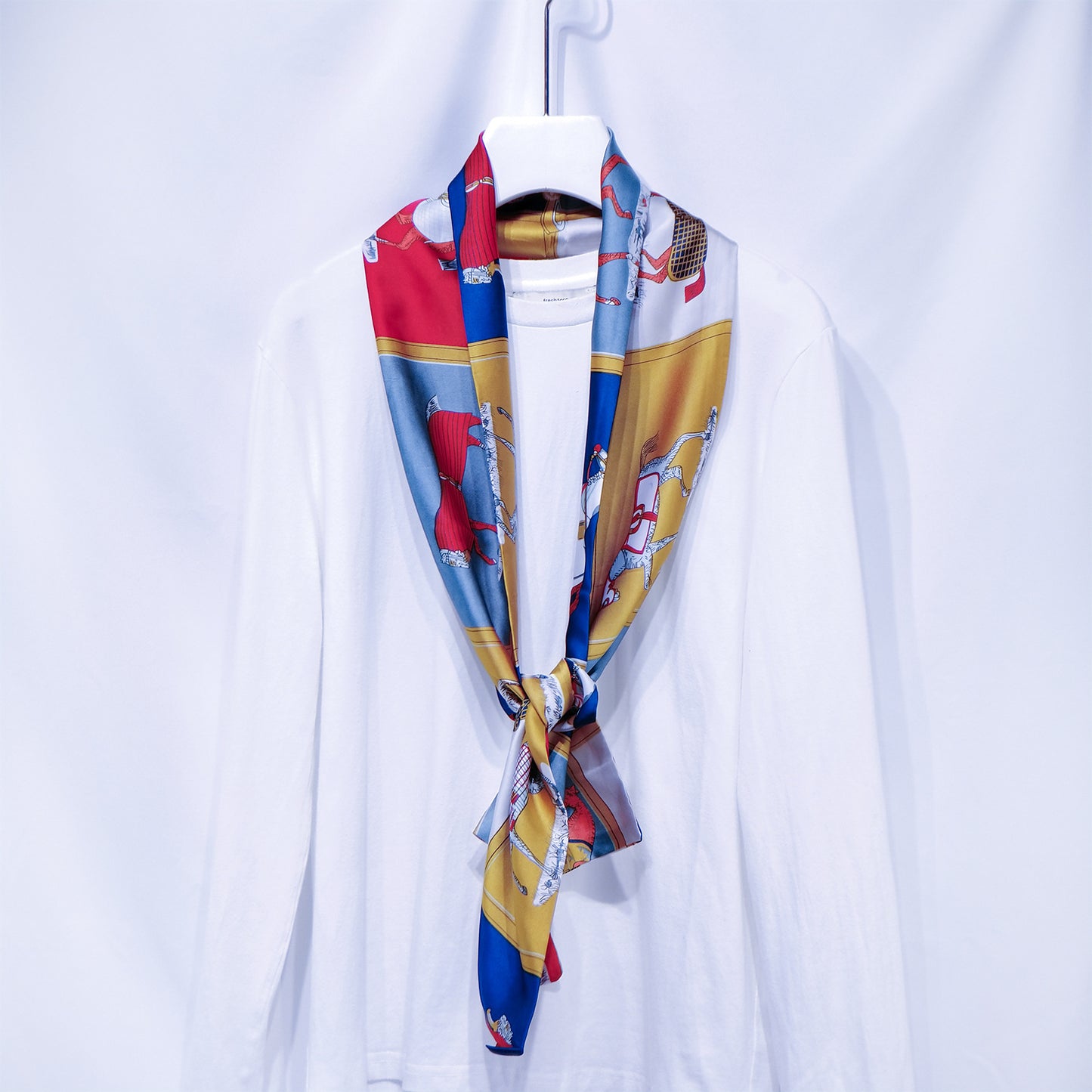 Scarf in spring, summer and autumn