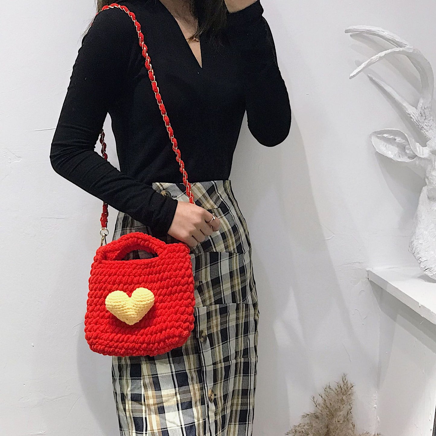 New Plush Hand-woven Small Fragrance Handbag