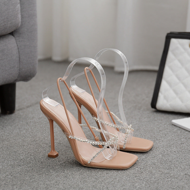 Lacquered heel sandals