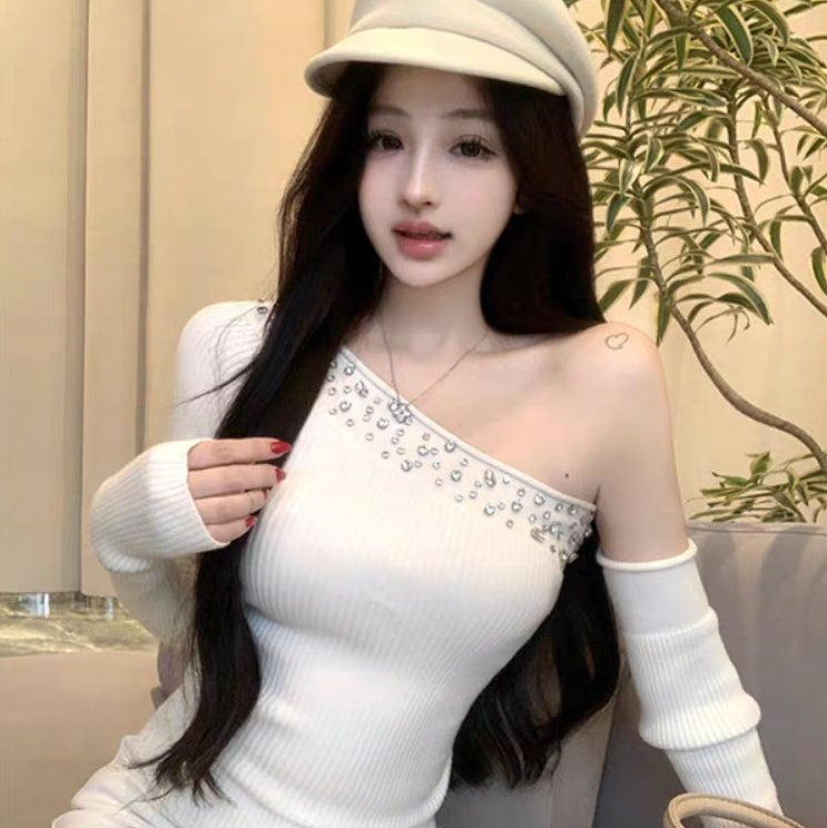 Figure-flattering Asymmetrical Cropped Top