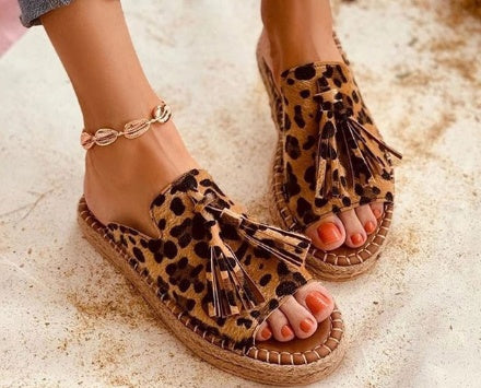 Women's outer fringed hemp rope sandals