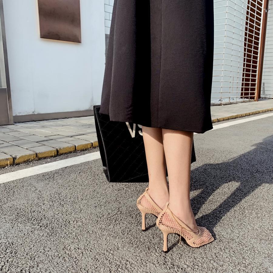 Shallow sandals