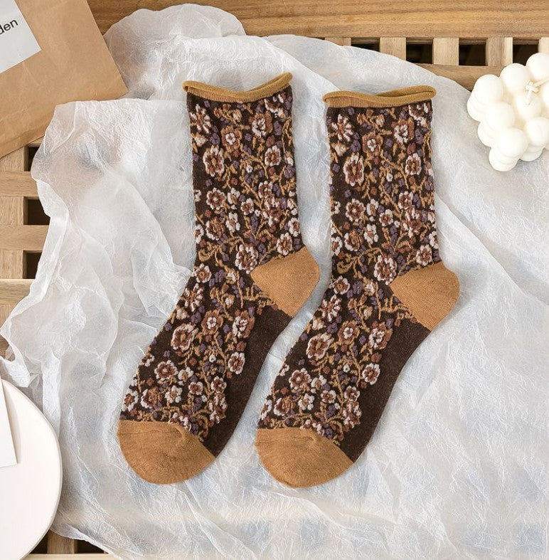 Hemming loose jacquard pile socks