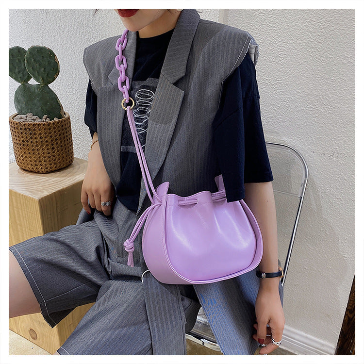 Pleated chain bag