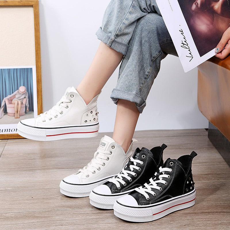 New Lace-up Rivet Women's Flat Bottom Shoes