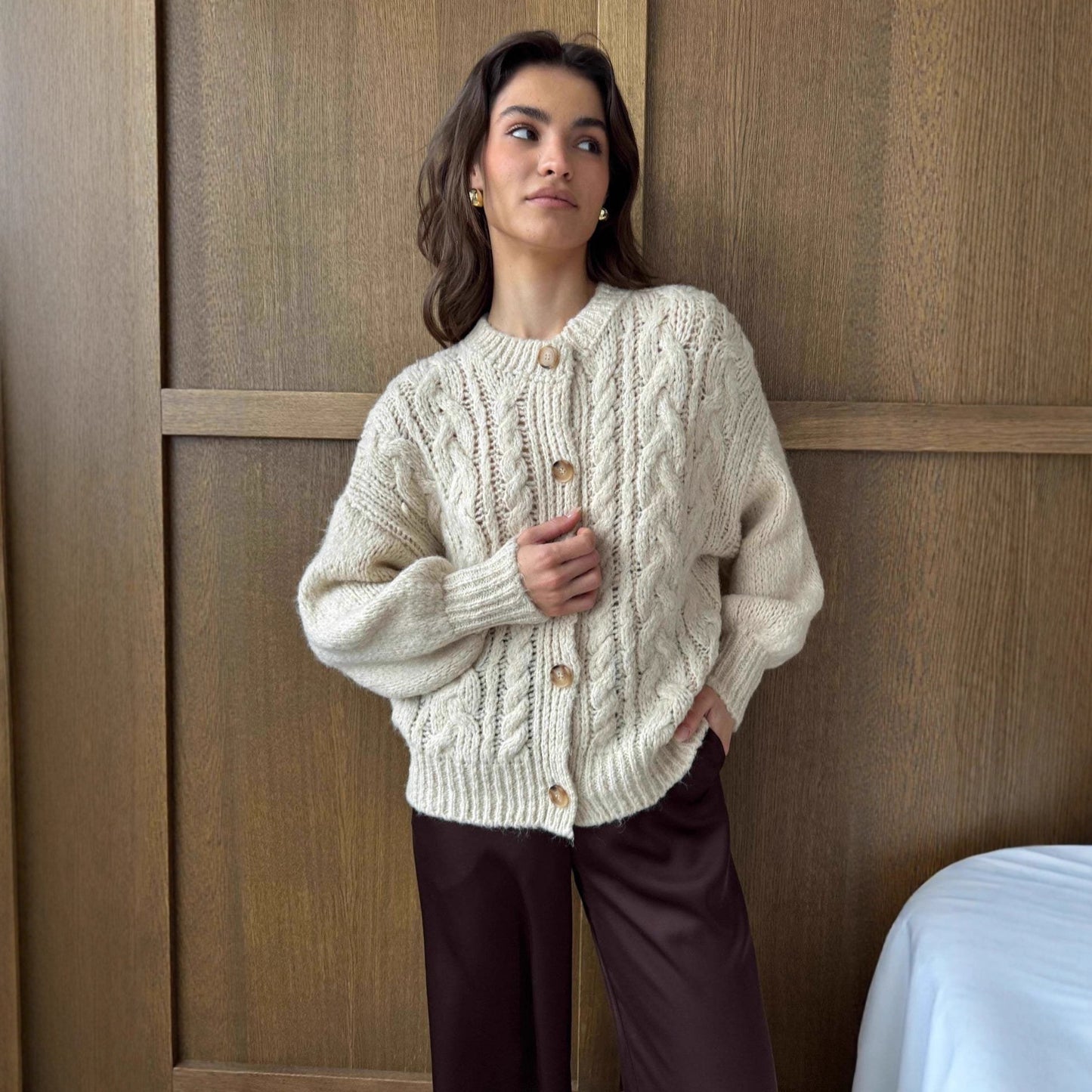 Twist Fashion Round Neck Retro Long Sleeve Sweater For Women