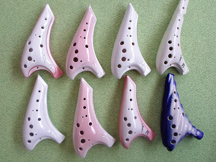 Cracked glazed pottery flute