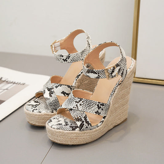 Wild Snake Print Hemp Rope Personality Comfortable Large Size 35-42 Sandals