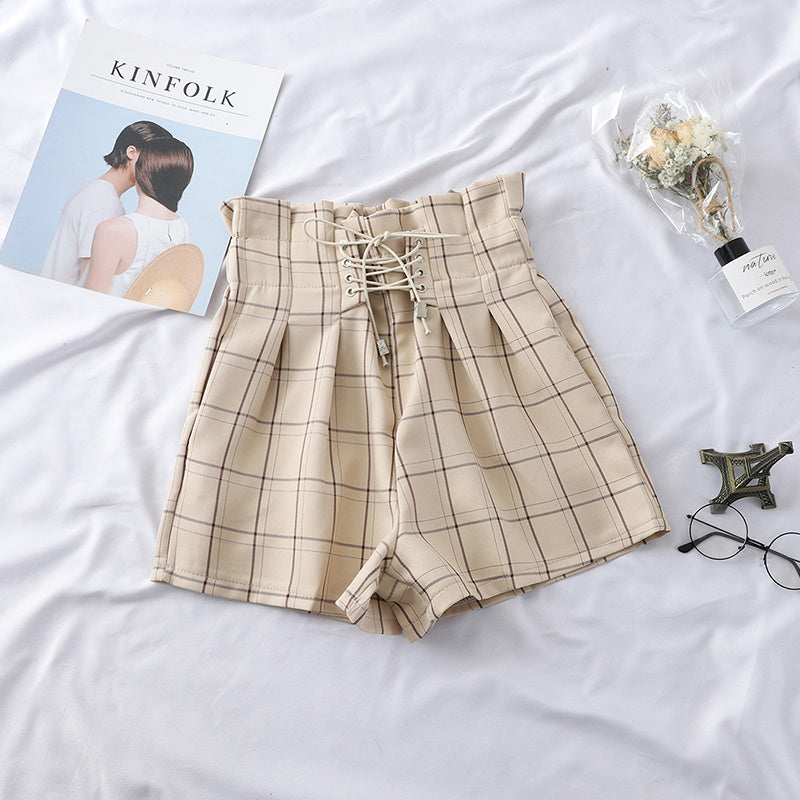 Wild flower bud high waist strap plaid shorts