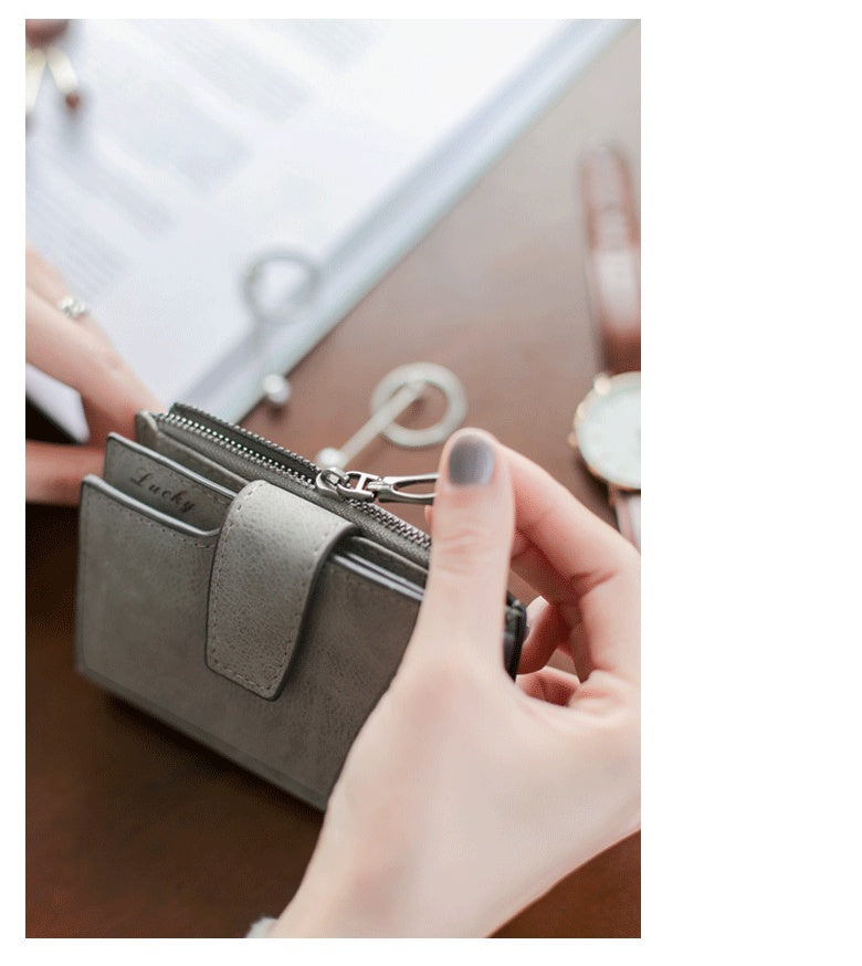 Short hand wallet