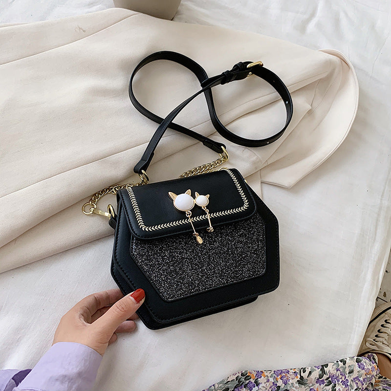 Trendy Korean style wild one-shoulder messenger