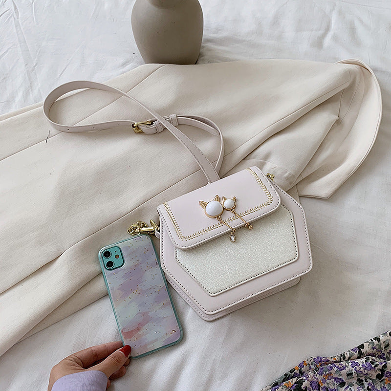 Trendy Korean style wild one-shoulder messenger