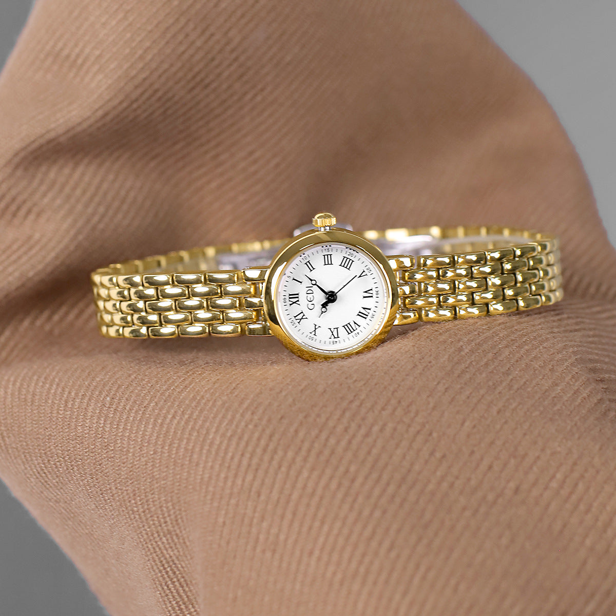 Small High-looking Waterproof Quartz Watch