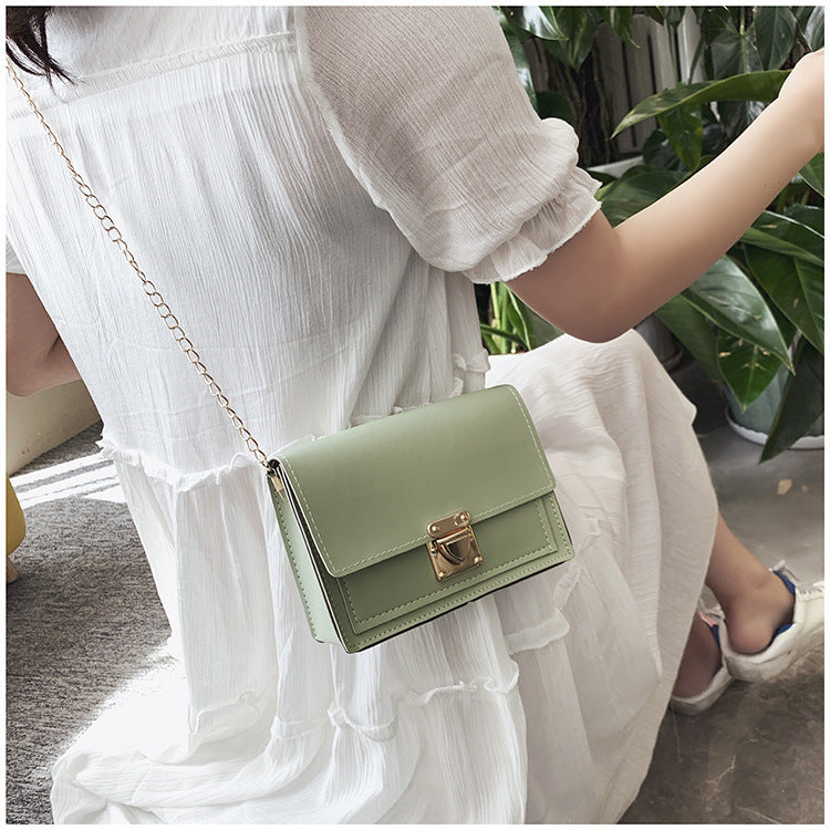 Ladies Fashion Simple Chain Small Square Bag