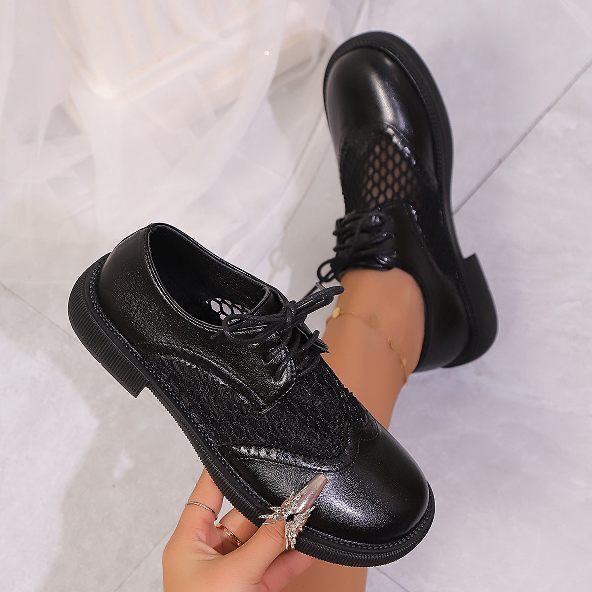 Mid Heel Lace-up Mesh Breathable Stylish Leather Shoes