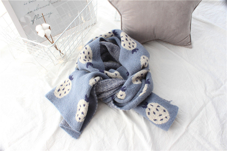 New thick woolen scarf in autumn and winter