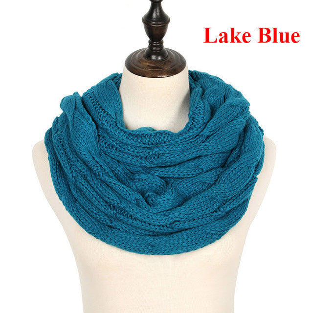 Women's knit collar