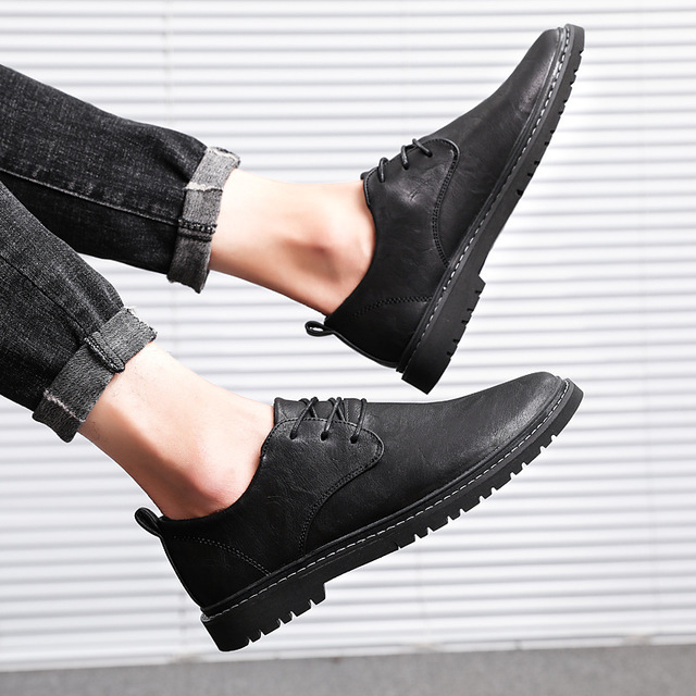 Men's low-top lace-up shoes