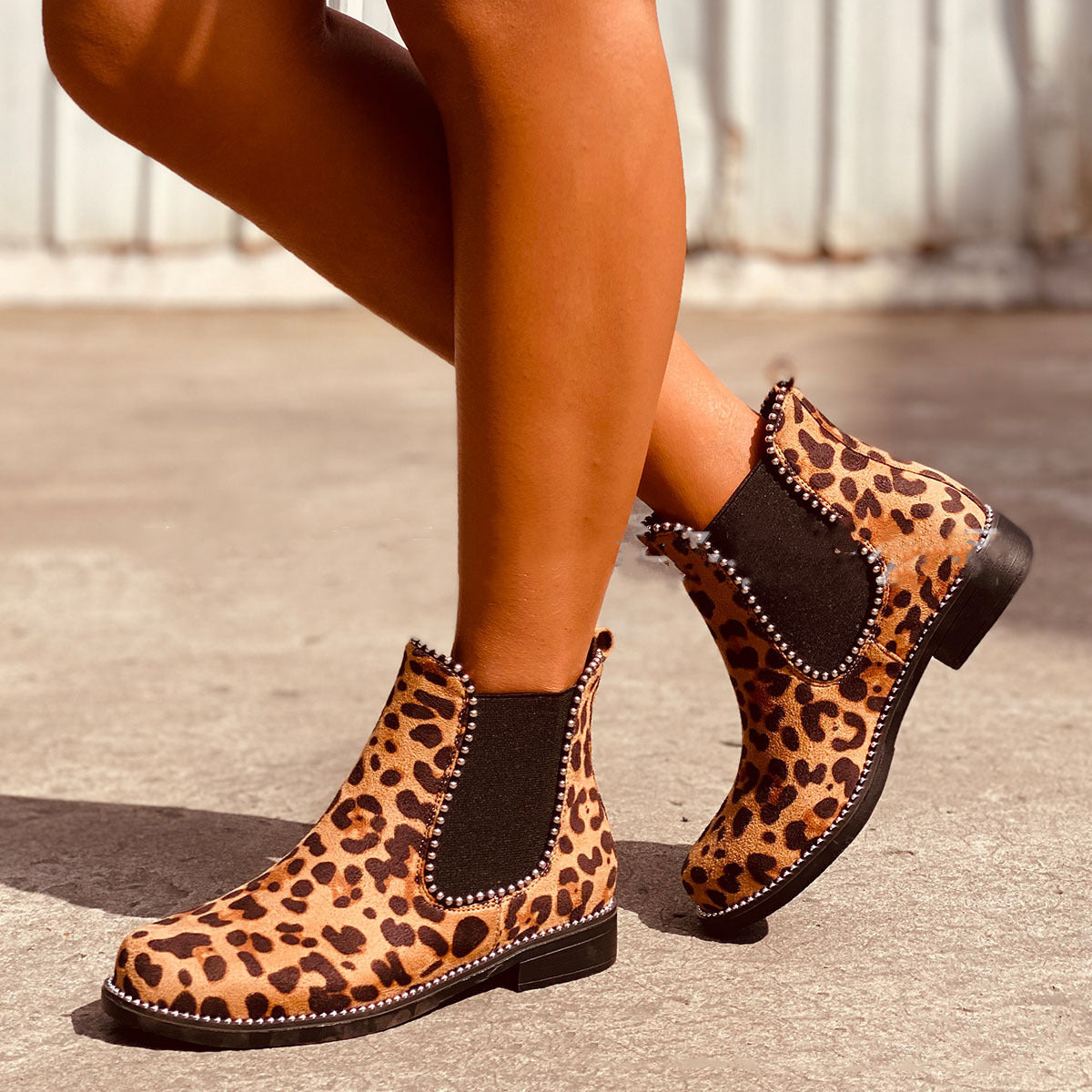 Women's Round Bead Thick Soled Martin Boots