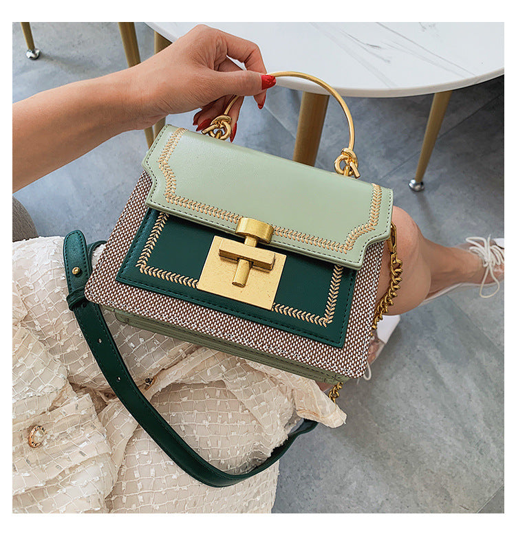 One shoulder messenger chain small square bag