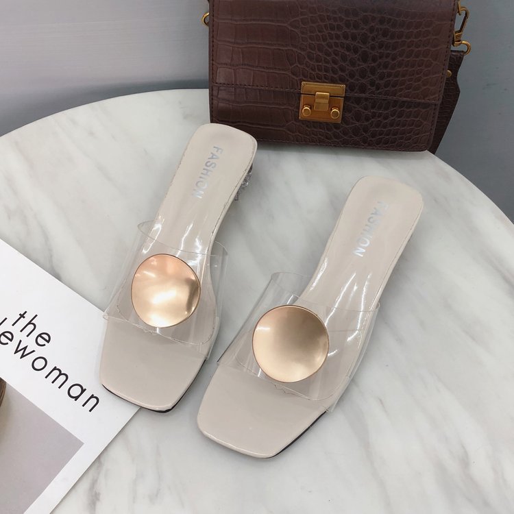 Outer wear female sandals with thick heels