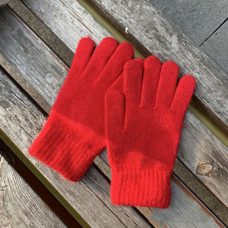Warm cycling gloves for students