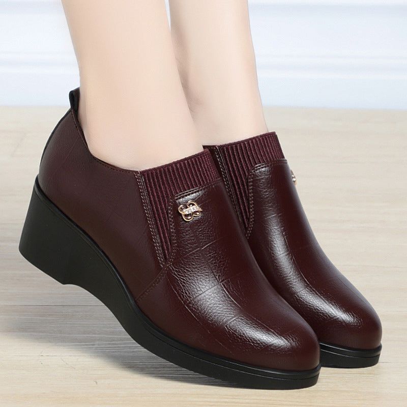 Women's Minimalist And Versatile Wedge Heel Leather Shoes