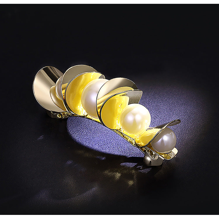 Temperament Wild Pearl Hair Clip