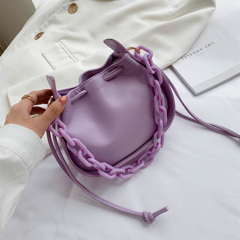 Pleated chain bag