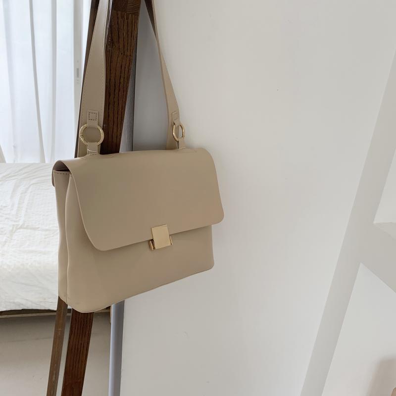 Retro shoulder bag