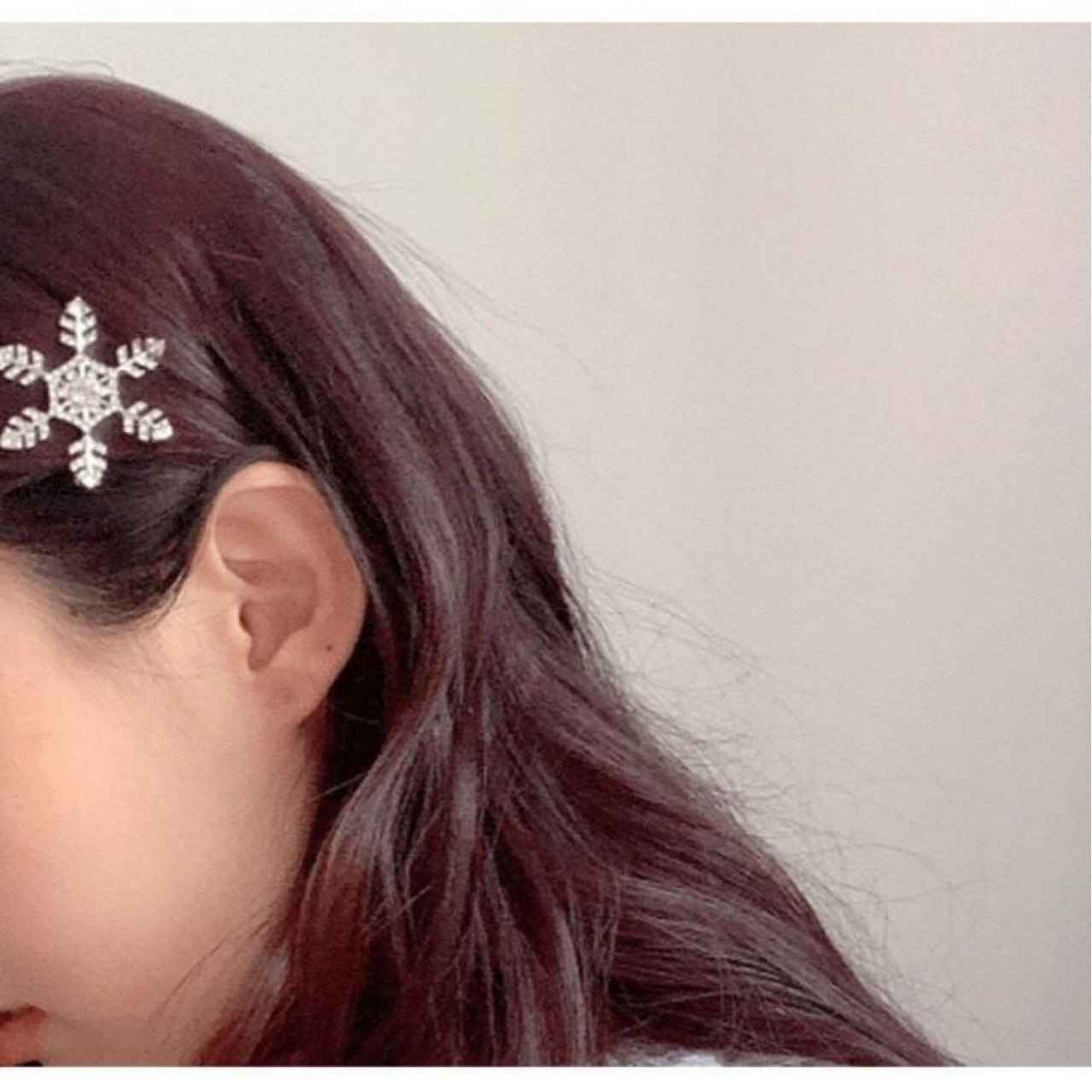 Diamond hairpin simple and versatile snowflake hairpin