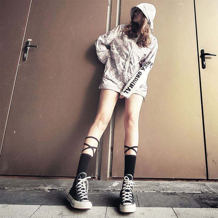 Cross - leg skinny leg stockings