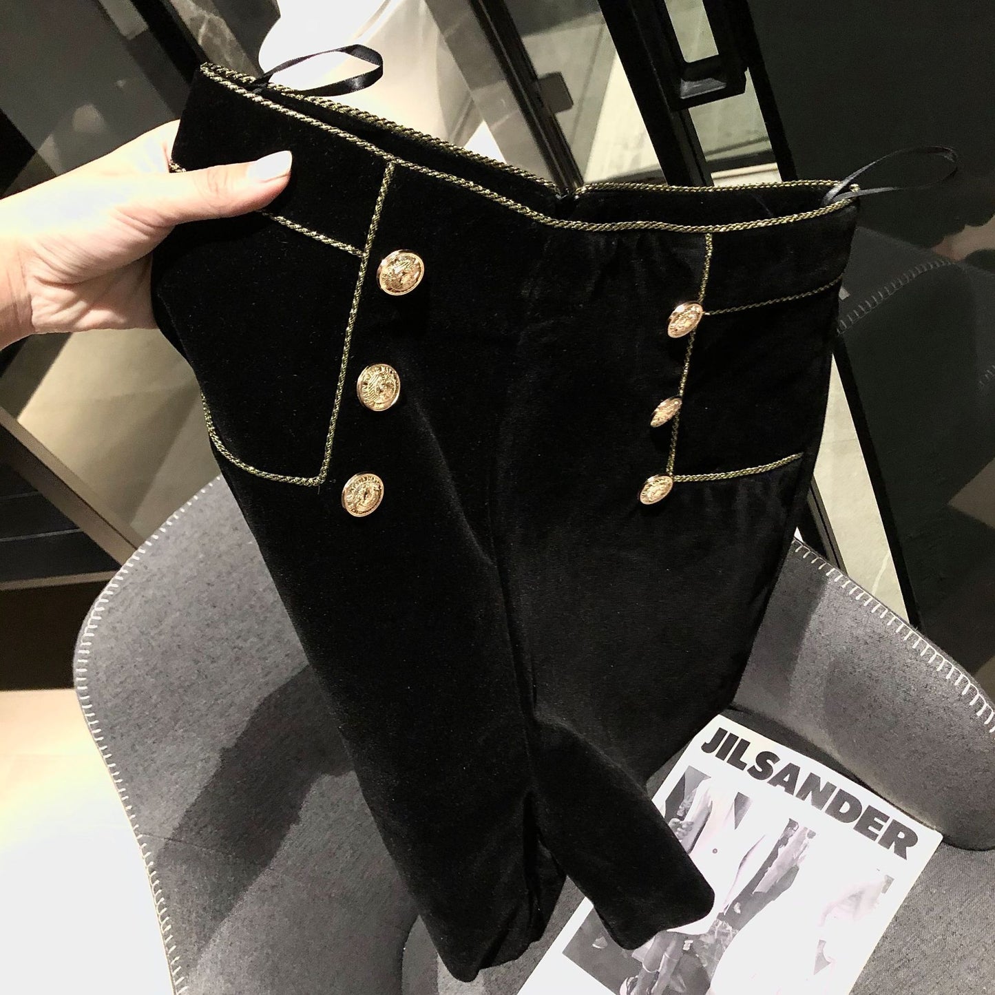 Velvet Shorts Light Mature Ladies Temperament Early Autumn And Winter
