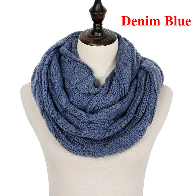 Women's knit collar