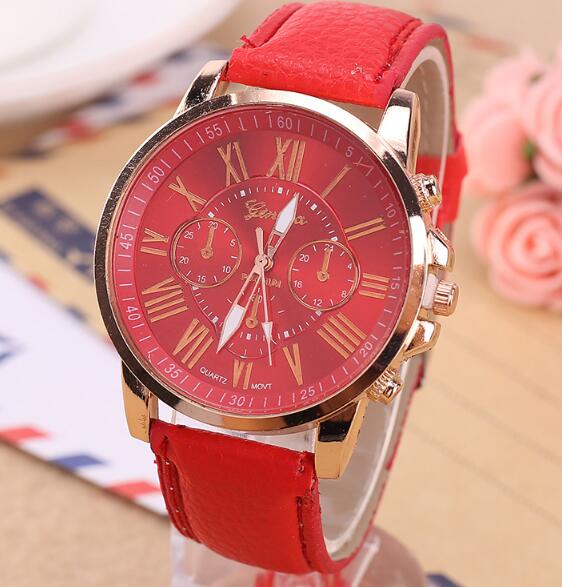 A derivative of the explosion in Geneva on behalf of the spot gold shell Beige three eye literal Rome digital Leather Strap Watch0