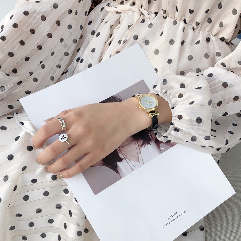 Watch with small dial