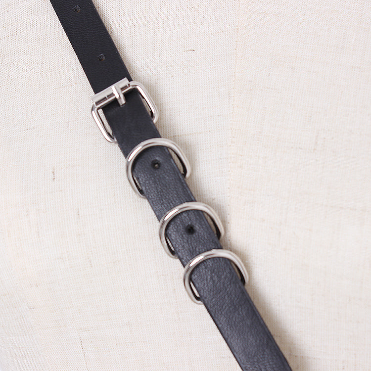 Concave shape black strap leather chain