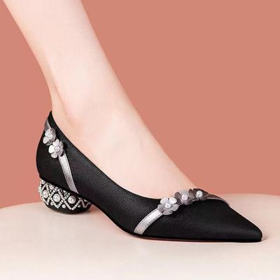 Women's Leather Flower Shallow Mouth Flat Heel Shoes